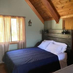 Lovingston House Left Queen Bed