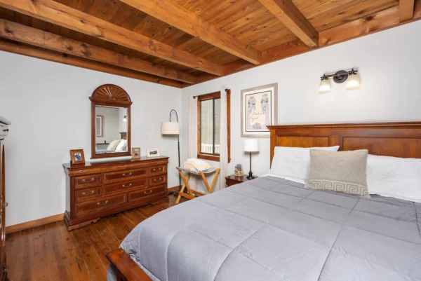 Lovingston House Master Bedroom